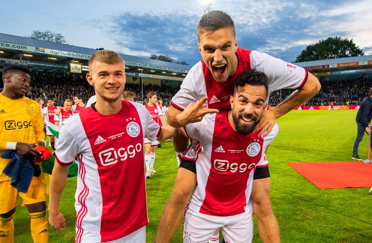 他时常因为 他时常因为